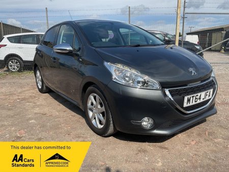 PEUGEOT 208 1.2 VTi PureTech Style Euro 5 5dr